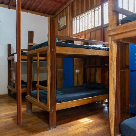 Отель Burnt Toast Surfcamp Носара Экстерьер фото