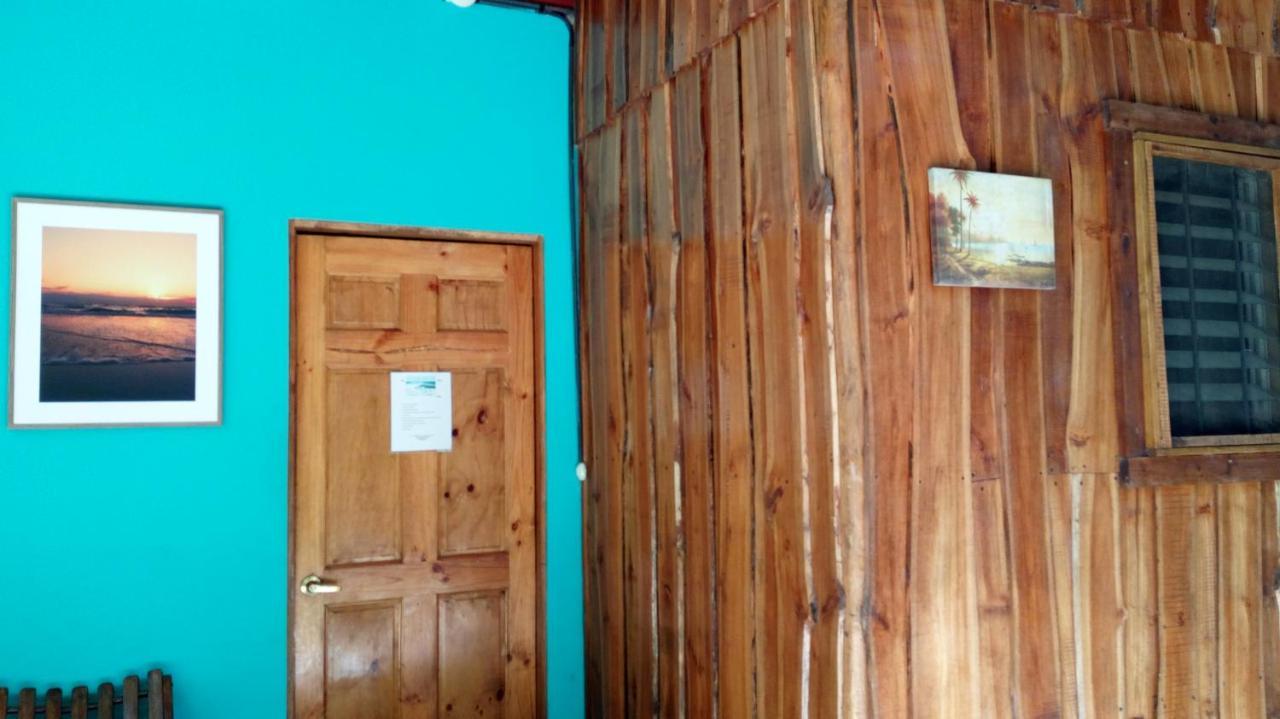 Отель Burnt Toast Surfcamp Носара Экстерьер фото